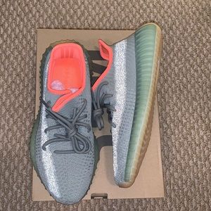 YEZZYS BOOST 350 7 1/2 MEN